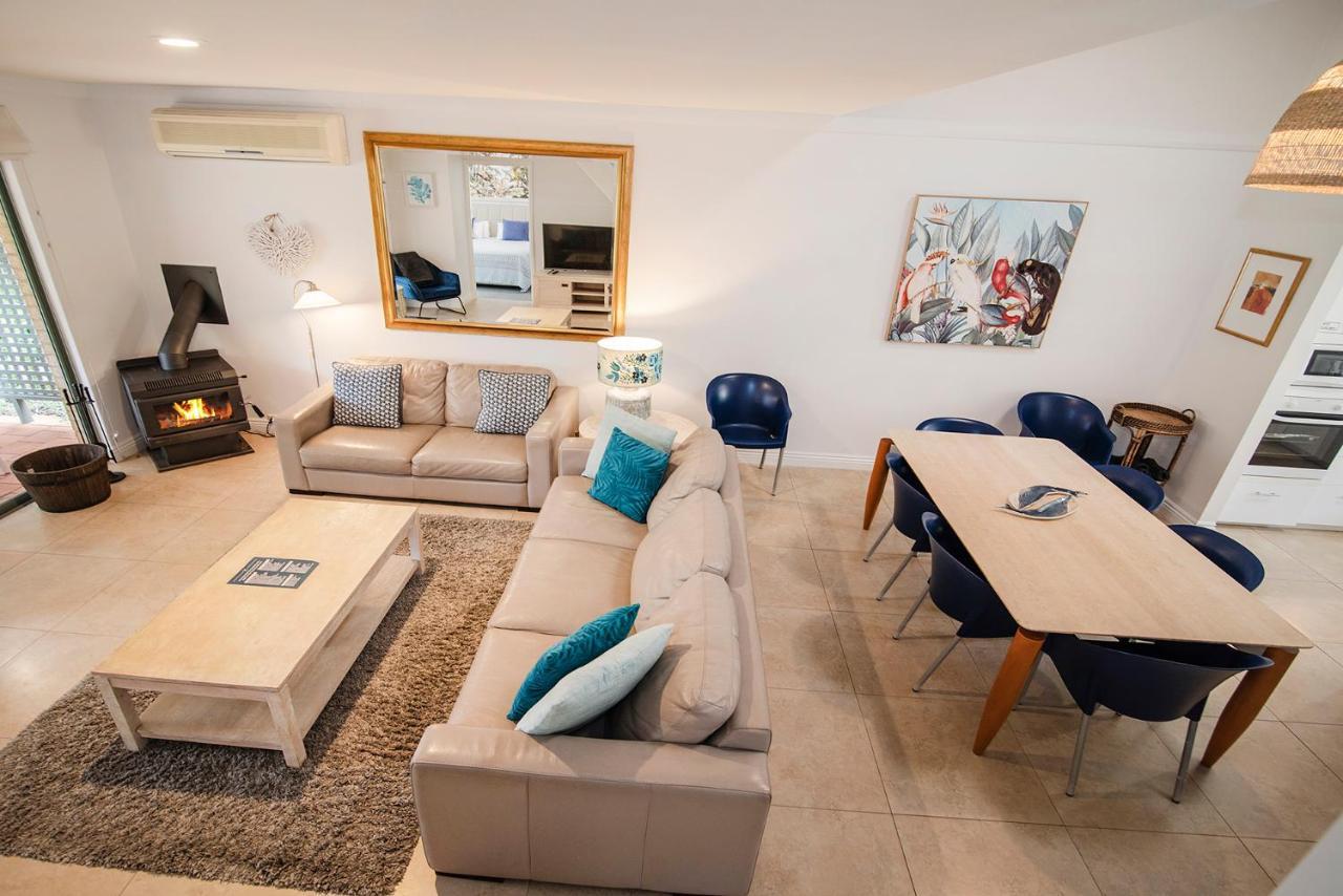 Bayshore Beachside Resort Дънсбъро Екстериор снимка
