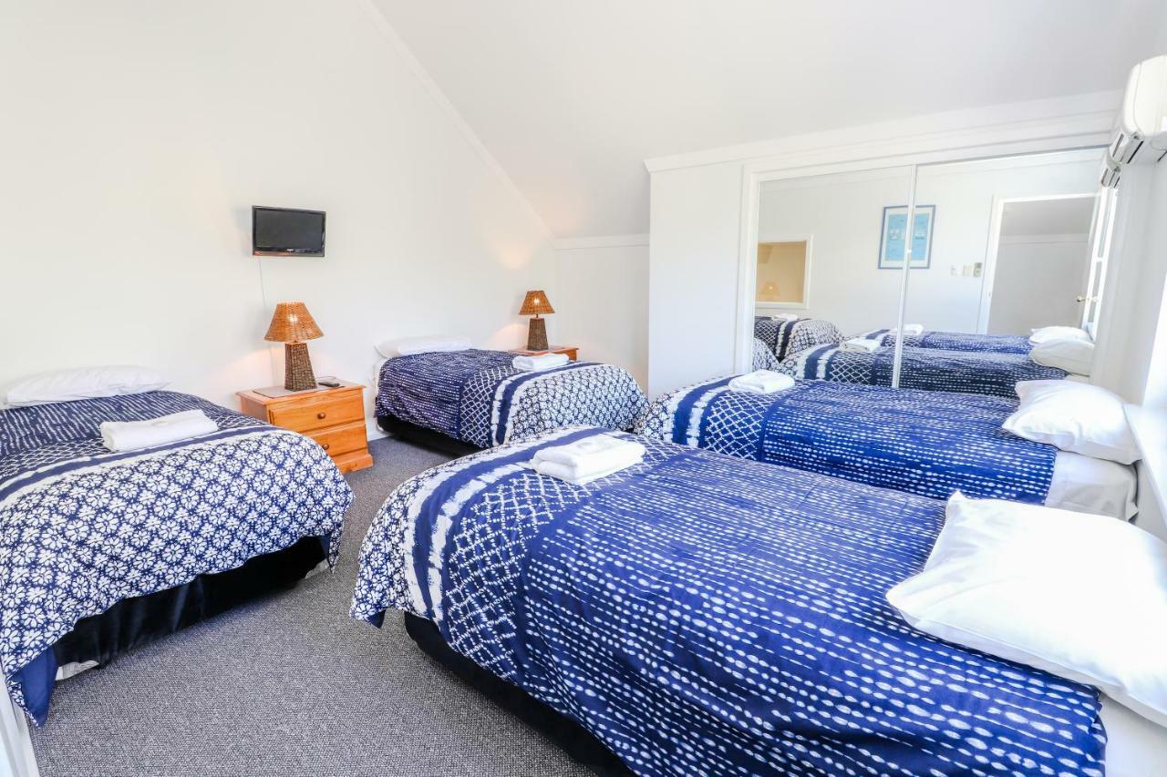 Bayshore Beachside Resort Дънсбъро Екстериор снимка